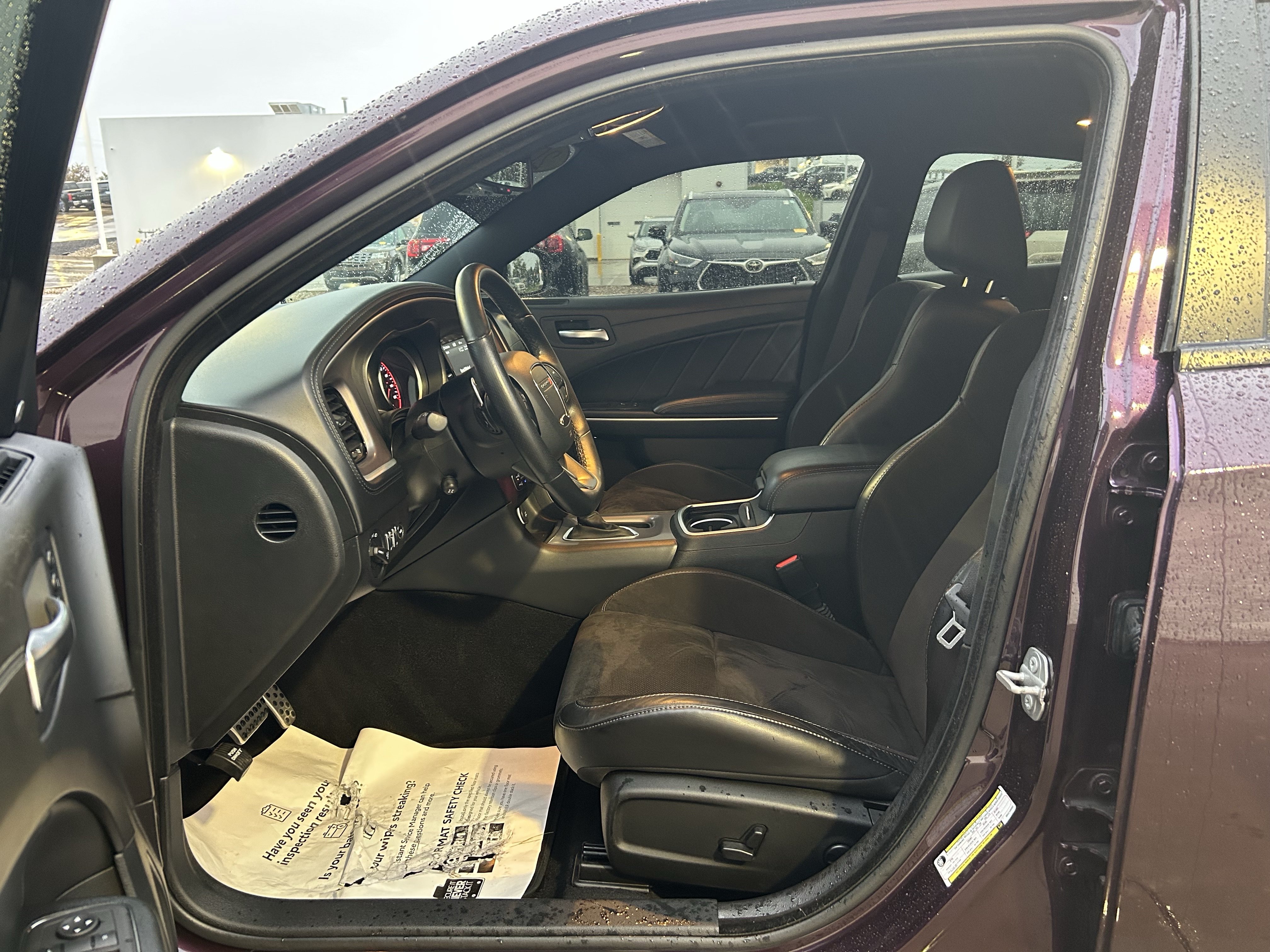 Used 2022 Dodge Charger R/T w/ Plus Group RWD image 15