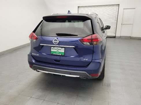 Used 2020 Nissan Rogue SV FWD image 7