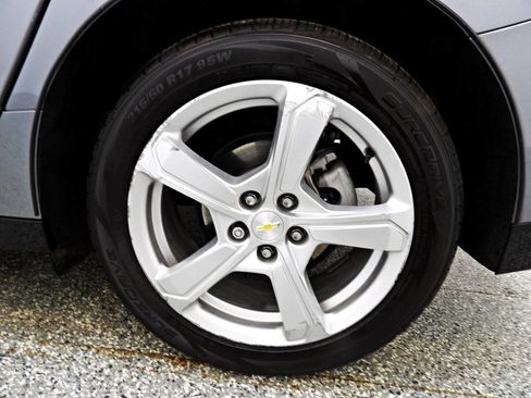 Used 2018 Chevrolet Volt LT image 19