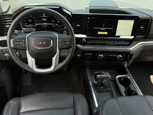 Used 2024 GMC Sierra 1500 SLT AWD/4WD image 13