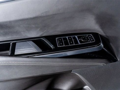 Used 2025 Cadillac Escalade Sport Platinum image 48