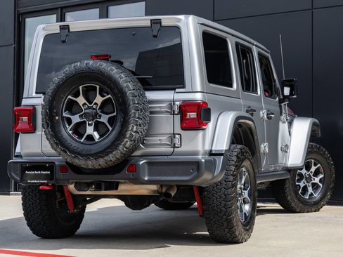 Used 2019 Jeep Wrangler Unlimited Rubicon AWD/4WD image 8