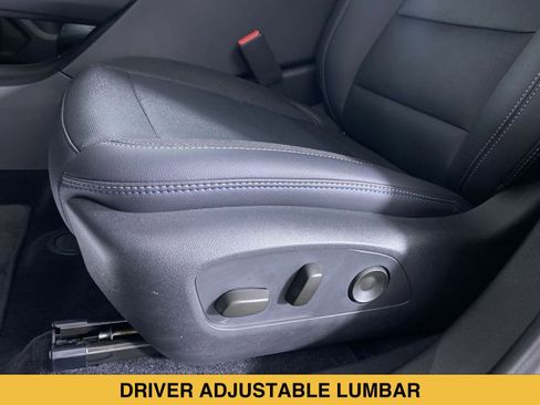 Used 2025 Chevrolet Equinox EV LT w/ Convenience Package FWD image 8