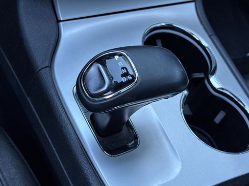 Used 2015 Jeep Grand Cherokee Altitude image 27