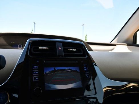Used 2016 Toyota Prius Two FWD image 15
