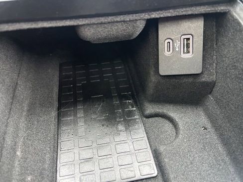 Used 2022 Lincoln Nautilus Black Label w/ Class II Trailer Tow Package image 36