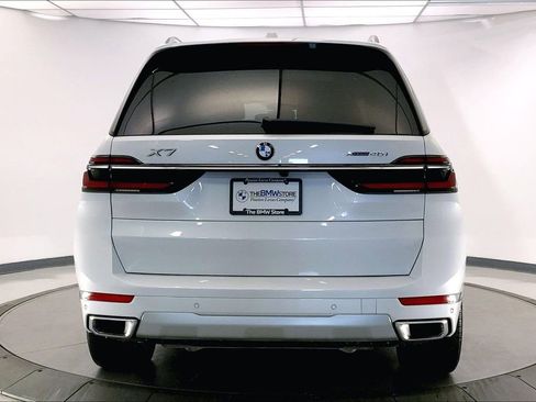 Certified 2026 BMW X7 xDrive40i w/ Premium Package AWD/4WD image 3