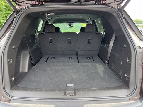 Used 2023 Chevrolet Traverse LT AWD/4WD image 5