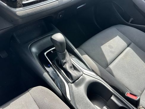 Used 2024 Toyota Corolla LE FWD image 28
