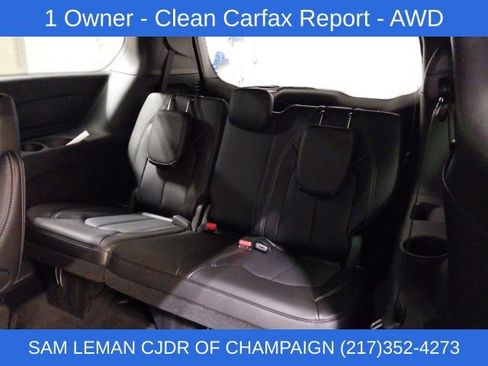 Used 2025 Chrysler Pacifica Select image 15