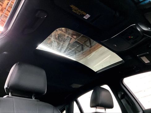 Used 2018 Lexus LS 500 w/ Accessory Package (Z1) image 24