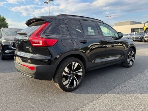 Used 2023 Volvo XC40 B5 Plus w/ Climate Package AWD/4WD image 13