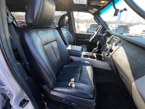 Used 2017 Ford Expedition EL XLT w/ Equipment Group 202A image 29