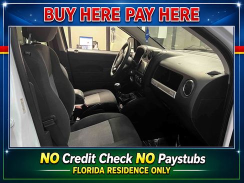 Used 2015 Jeep Compass Sport FWD image 12