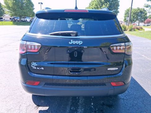 Used 2024 Jeep Compass Latitude AWD/4WD image 4