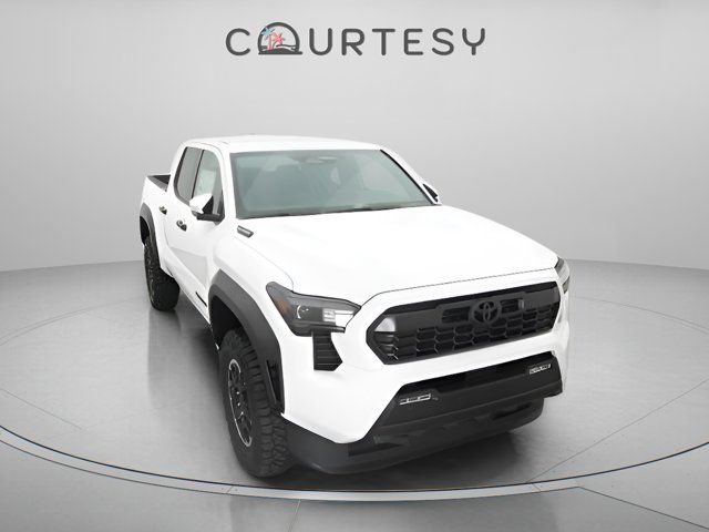Certified 2025 Toyota Tacoma TRD Off-Road AWD/4WD image 33