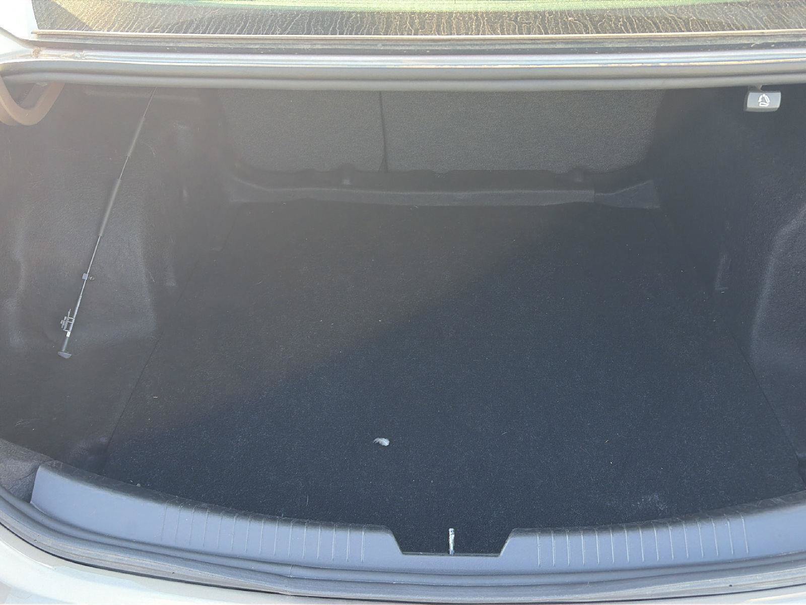 Certified 2023 Chevrolet Malibu LS FWD image 18