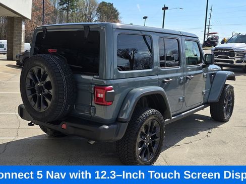 Used 2025 Jeep Wrangler Unlimited Sahara image 6