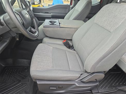 Used 2024 Ford F250 XLT w/ Camper Package image 15