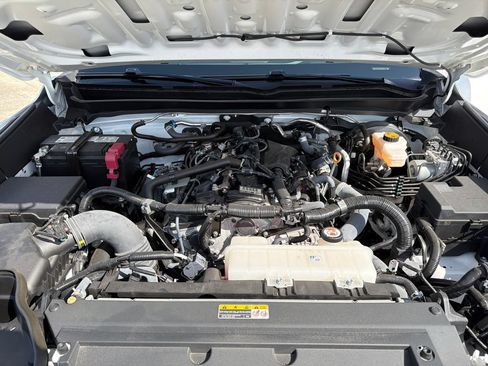 Used 2025 Toyota Tacoma TRD Off-Road AWD/4WD image 24