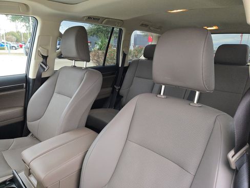Used 2023 Lexus GX 460 Premium image 9