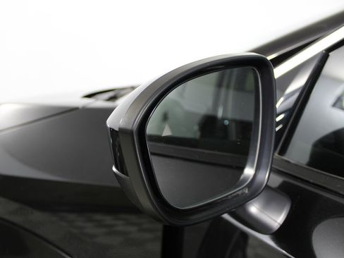 Used 2023 Nissan Ariya FWD image 28