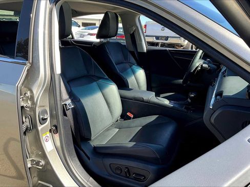 Used 2019 Lexus ES 350 image 10