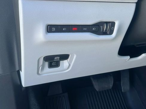 New 2026 Jeep Cherokee Limited AWD/4WD image 11