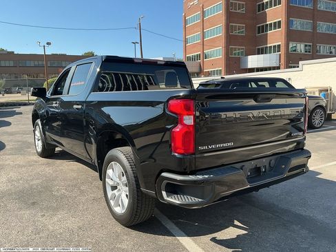 Used 2020 Chevrolet Silverado 1500 Custom w/ Infotainment Package RWD image 5