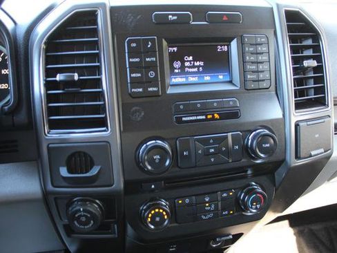 Used 2017 Ford F150 XLT w/ Trailer Tow Package image 18