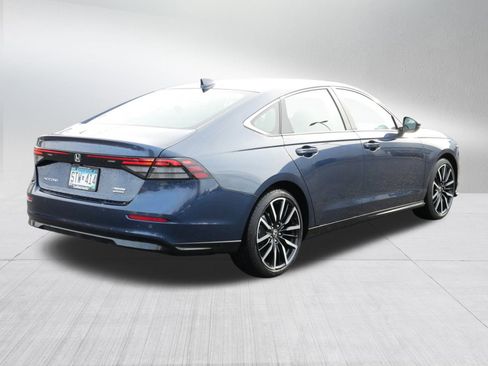 Certified 2025 Honda Accord Touring image 7