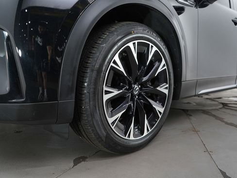 Certified 2024 MAZDA CX-90 Plug-In Hybrid w/ Premium Plus image 30