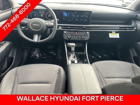 Used 2025 Hyundai Tucson SE FWD image 18