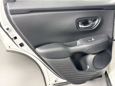 Used 2023 Honda HR-V LX image 25