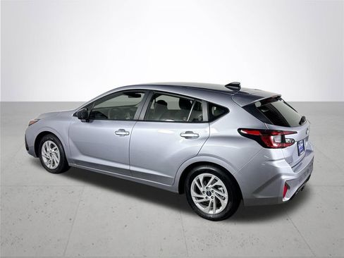 Certified 2025 Subaru Impreza 2.0i image 9