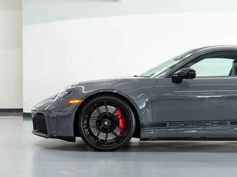 Used 2026 Porsche 911 Carrera GTS RWD image 13