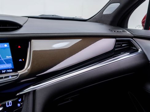 Used 2025 Cadillac XT6 Premium Luxury w/ Platinum Package AWD/4WD image 31