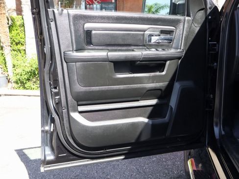 Used 2018 RAM 2500 Laramie w/ Sport Appearance Group image 12