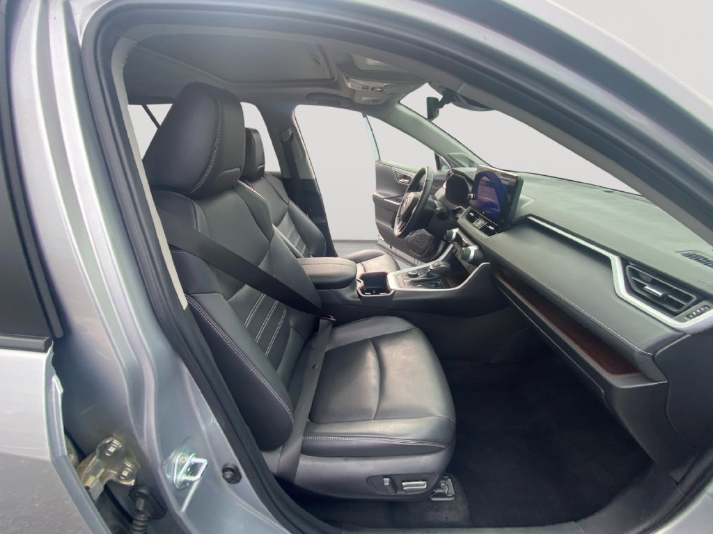 Used 2024 Toyota RAV4 Limited w/ Weather Package AWD/4WD image 15