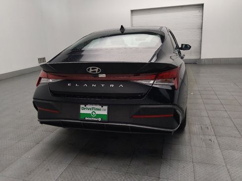 Used 2024 Hyundai Elantra SEL FWD image 7