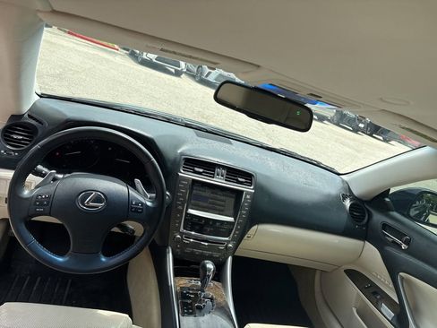 Used 2010 Lexus IS 350C RWD image 18