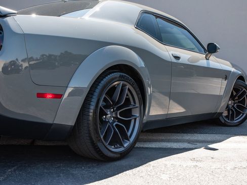 Used 2019 Dodge Challenger SRT Hellcat Redeye image 26