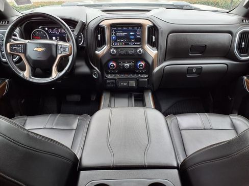 Used 2023 Chevrolet Silverado 2500 High Country w/ LPO, Hitch Package AWD/4WD image 9