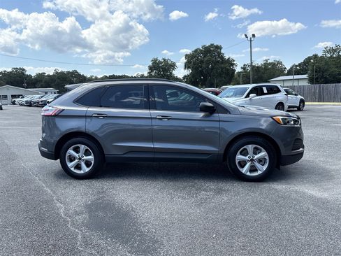 Used 2024 Ford Edge SE image 6