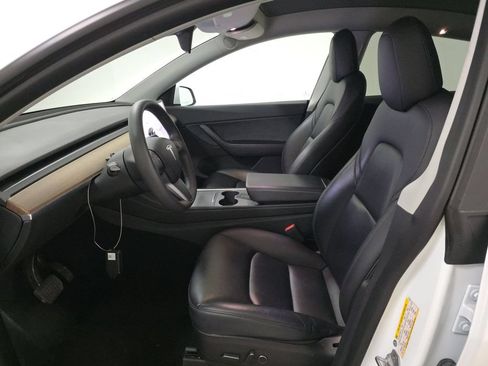 Used 2021 Tesla Model Y Long Range AWD/4WD image 3