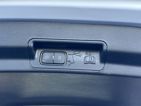 Used 2023 Ford Explorer XLT w/ Equipment Group 202A image 20