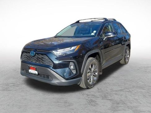 Certified 2023 Toyota RAV4 XLE Premium image 33