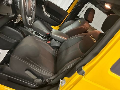 Used 2015 Jeep Wrangler Sahara w/ Dual Top Group image 11