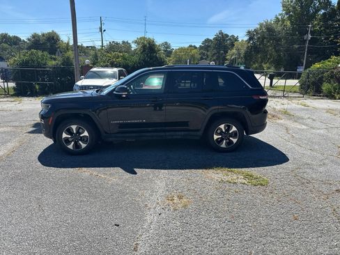 Used 2024 Jeep Grand Cherokee Limited 4xe AWD/4WD image 2