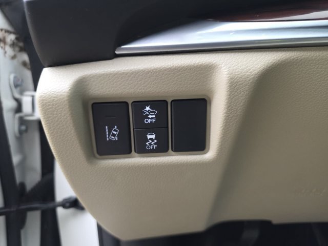Used 2016 Acura MDX w/ Technology Package AWD/4WD image 38